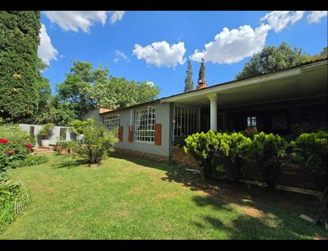 FARM FOR SALE IN WALKERVILLE CENTRAL